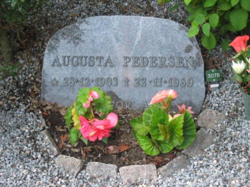 Augusta Pedersen.jpg